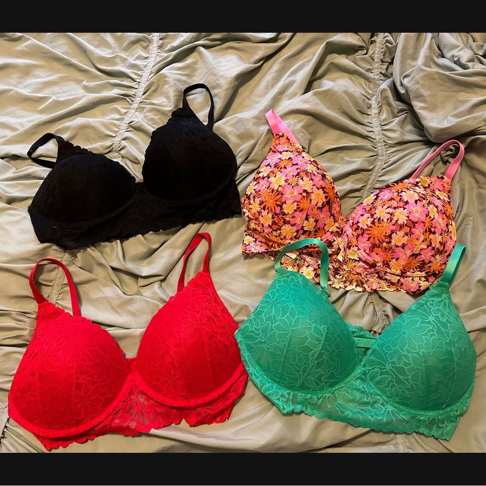 Pink Victoria’s Secret NWOT lace Bralette bundle XL